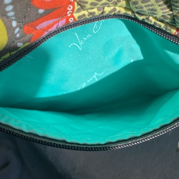 🧡💛VERA BRADLEY🧡💛Hipster in Floral Shower/NWT - Picture 4 of 7